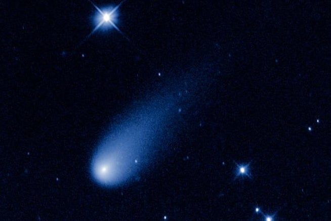 Hubble Catches The Comet ISON Hurtling Toward The Sun