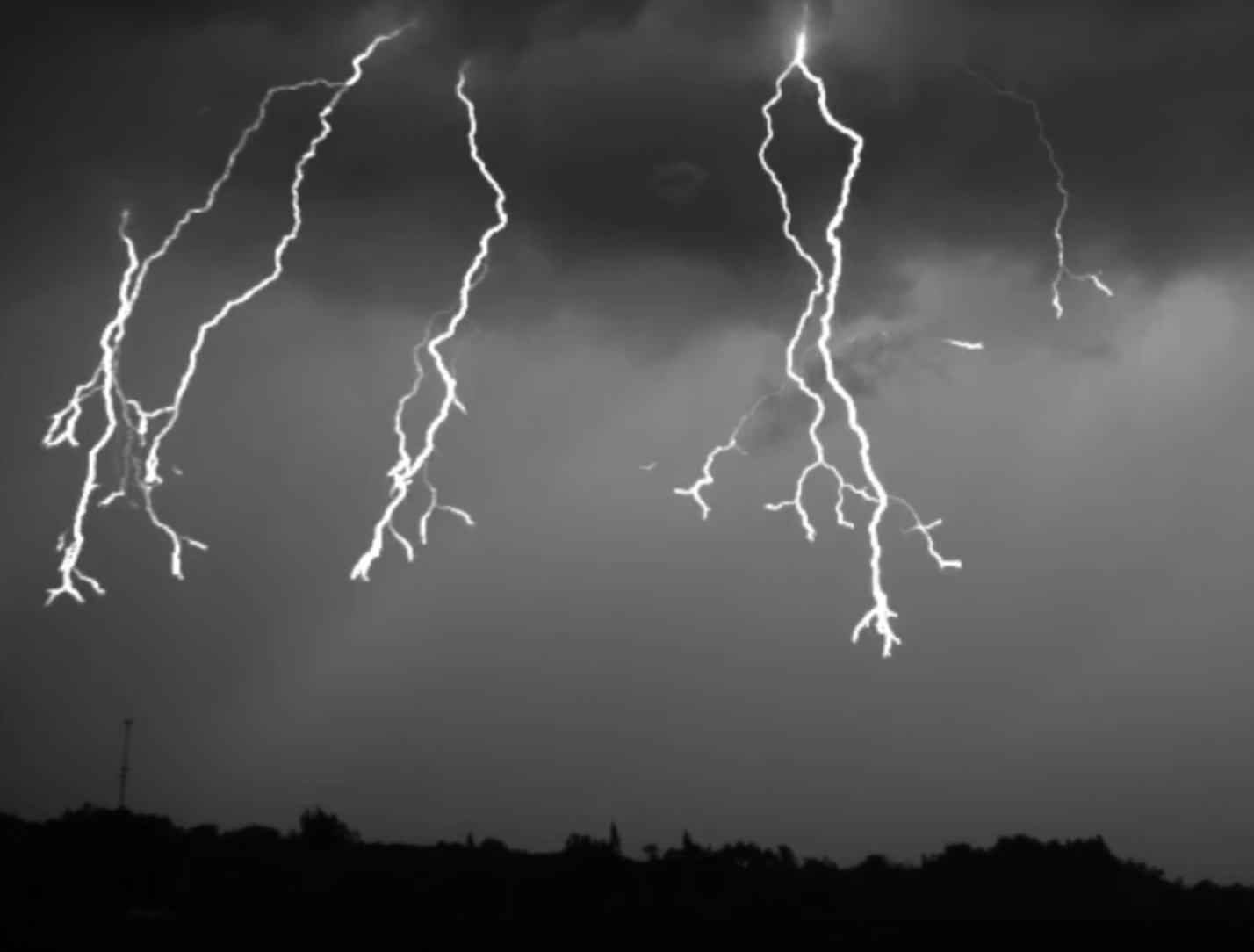 Here’s Some Slow Motion Lightning To Brighten Your Day