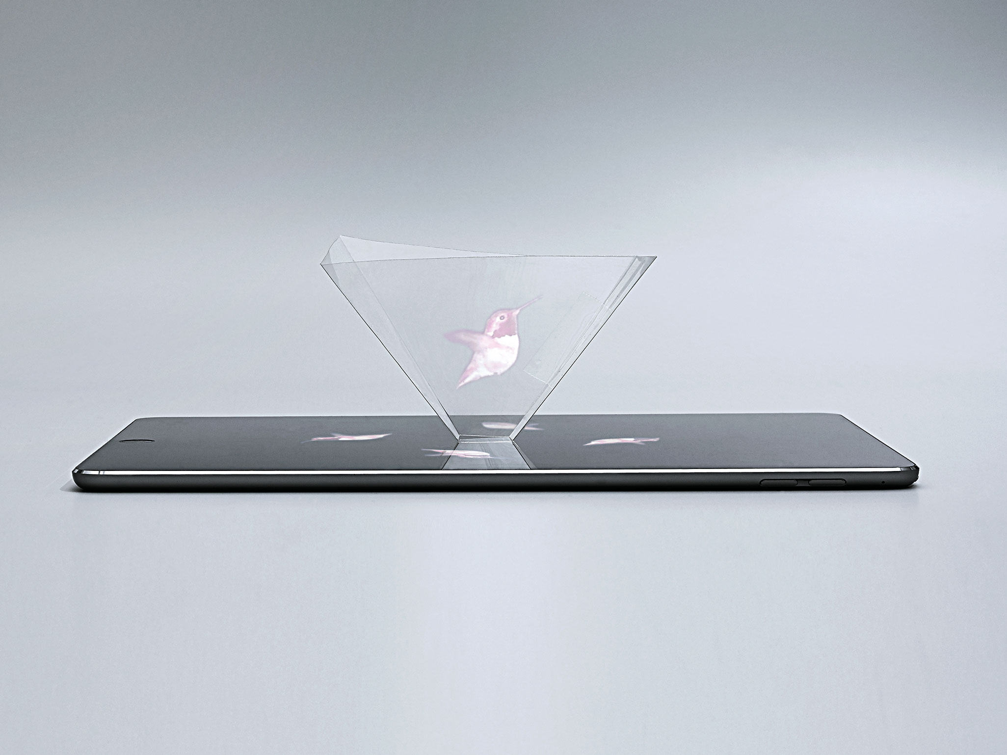 How To Make A Smartphone-Powered Hologram [Video]