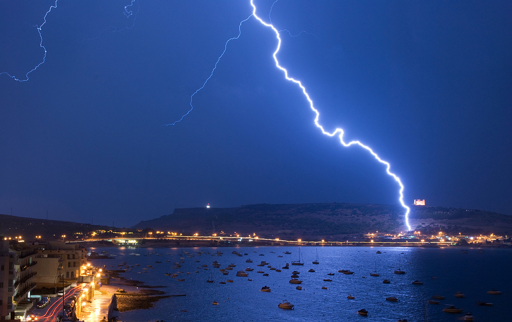 Lasers Can Be Used to Steer Lightning In Mid-Strike