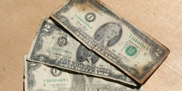 Washing Dollar Bills With Carbon Dioxide Could Save Billions