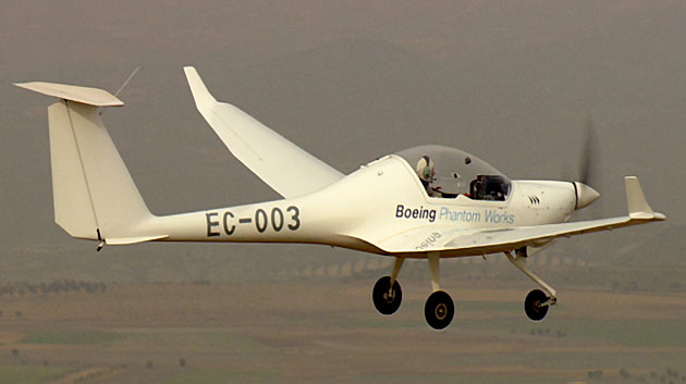 First Manned, Hydrogen-Powered Flight