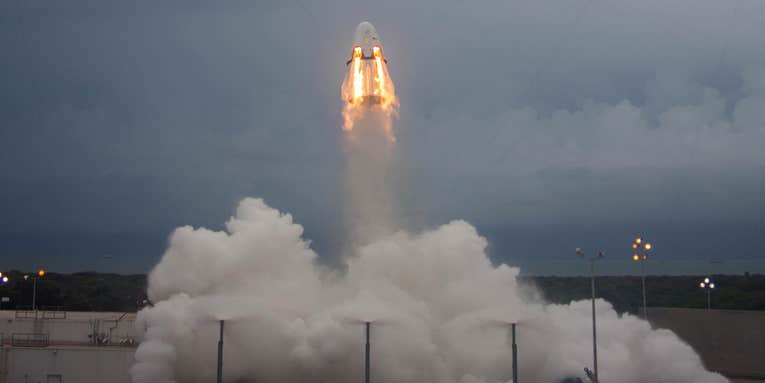Ride Along On SpaceX’s Emergency Pad Abort Test [Video]