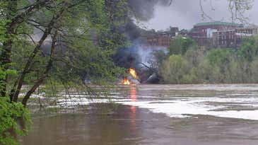 Lynchburg Train Derailment Lit James River On Fire [Video]