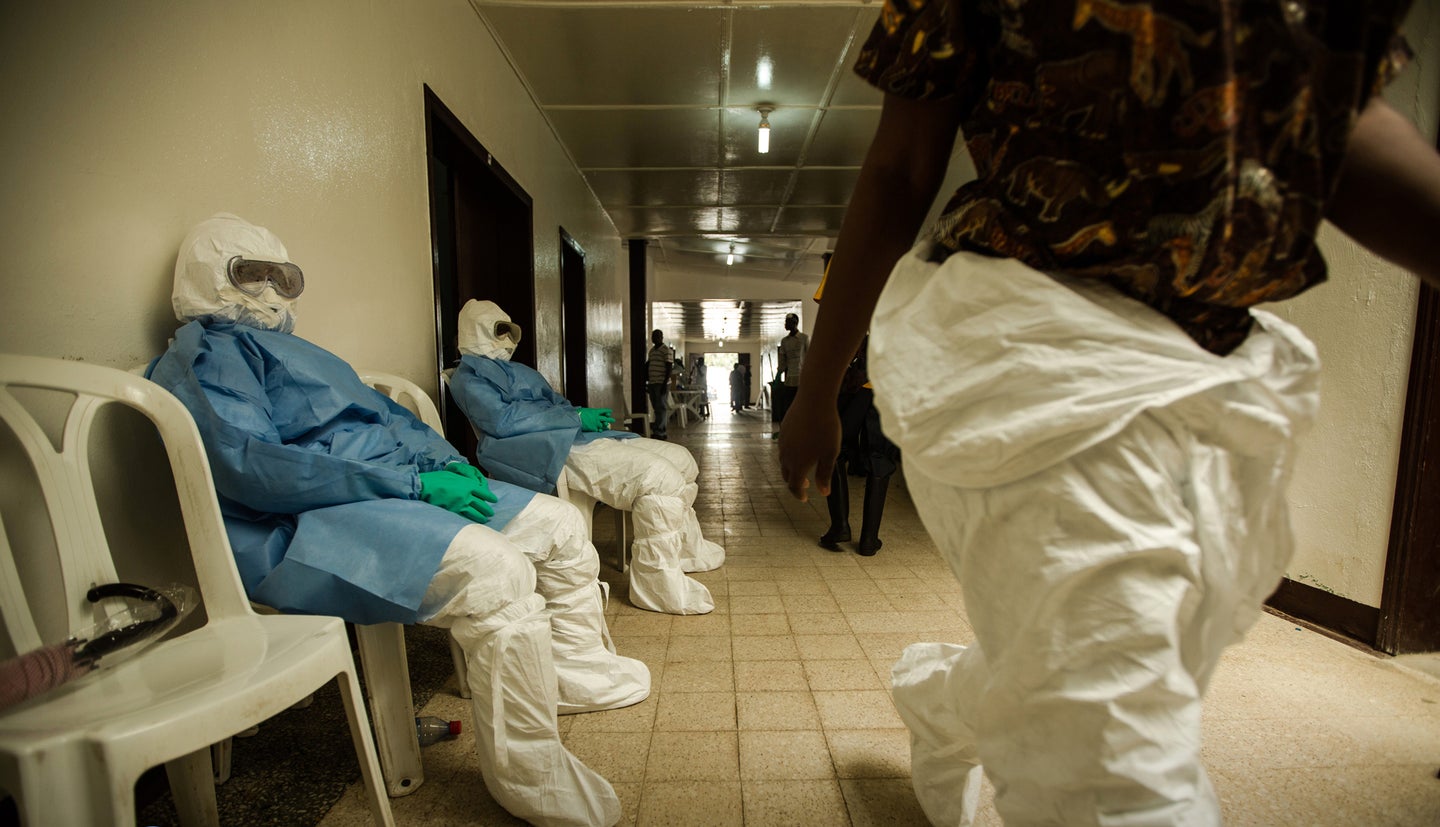 Another U.S. Healthcare Worker Contracts Ebola