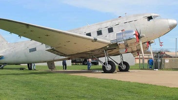 In photos: restoring a military plane from the 1950s
