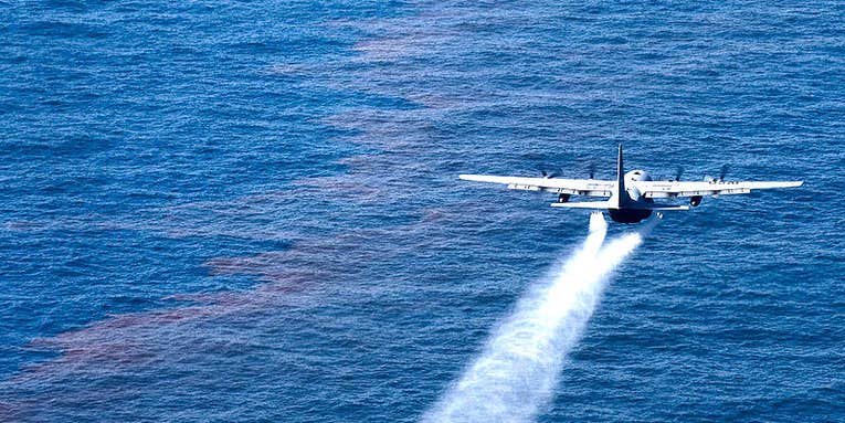 How Do Oil Dispersants Work?