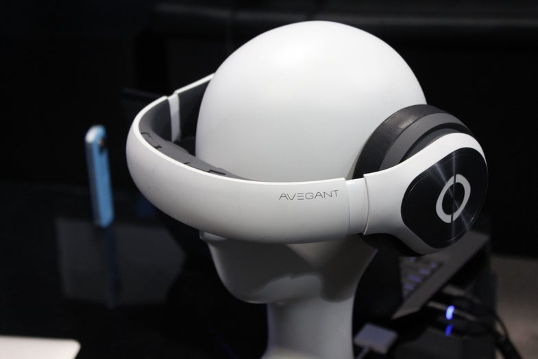 CES 2015: Avegant’s Virtual Reality Headset Is Actually Something You Might Wear