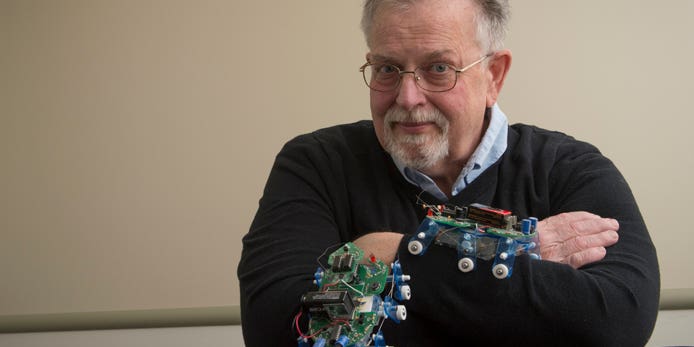 How A Robotic Octopus Could Help Us Control Autonomous Drone Swarms