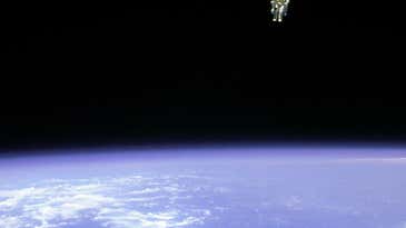 Bruce McCandless’ Terrifying-Looking Spacewalk