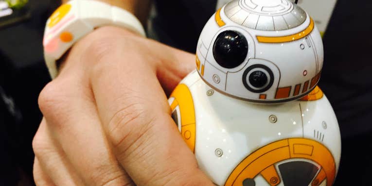 Sphero’s BB-8 Wearable Will Give You The Force