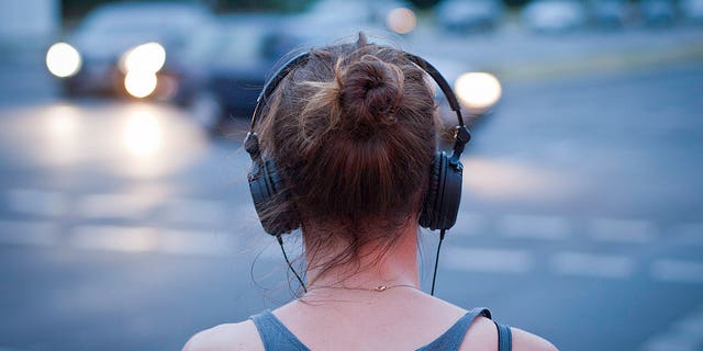 World Health Organization: Limit Headphone Time To An Hour Per Day