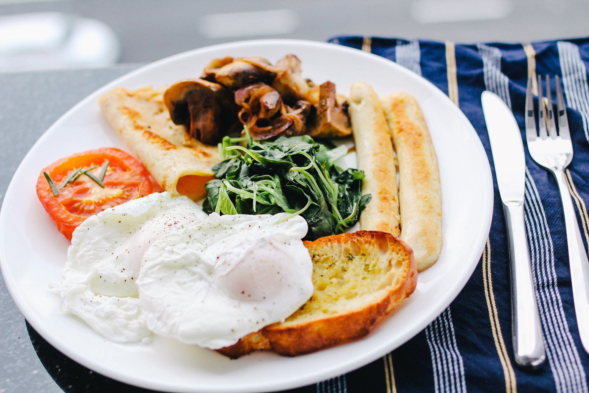 When you should eat breakfast—and when you can probably skip it