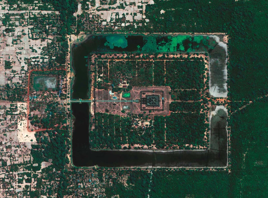 High-resolution satellite images connect the view from above to the terrain on the ground.