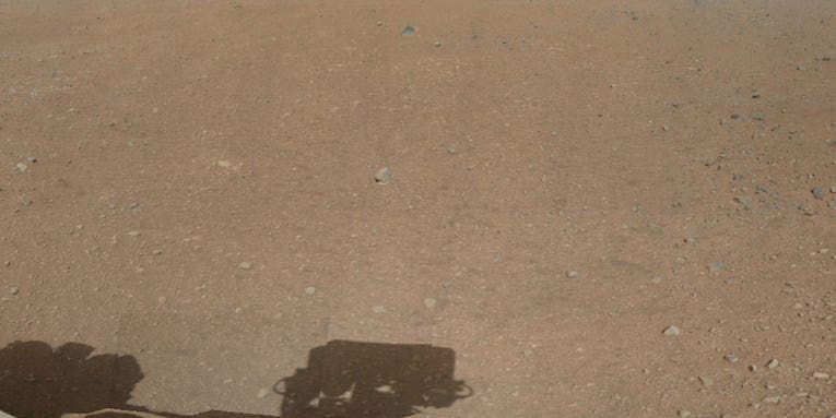 Mars Rover Curiosity Sends First Full-Color Panorama of Its New Martian Home