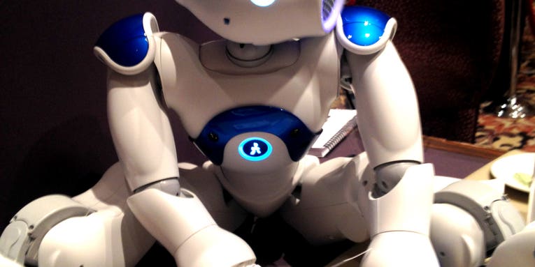 CES 2015: RxRobots’s Cute Humanoid Robot Helps Kids During Treatments