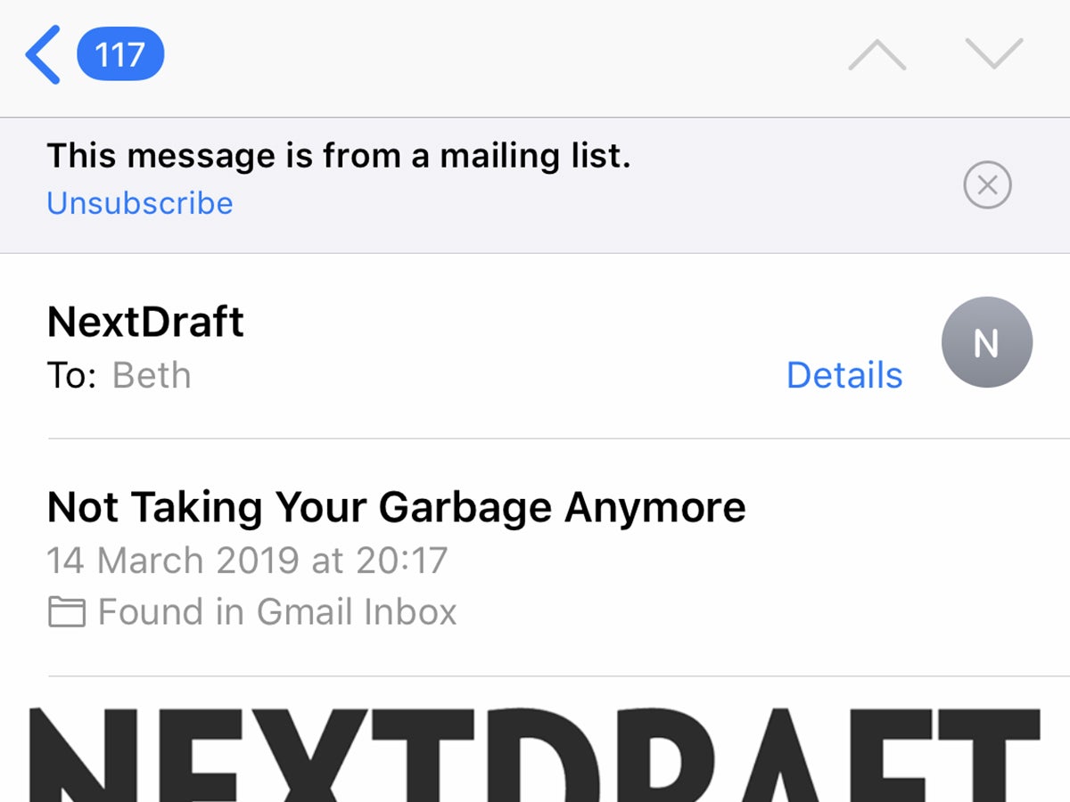 The unsubscribe option within a message in Apple Mail on iOS.
