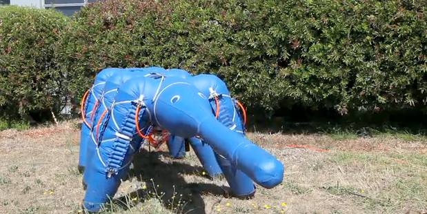 Video: Truck-Sized Inflatable Anteater ‘Bot Traipses Through Water and Grass