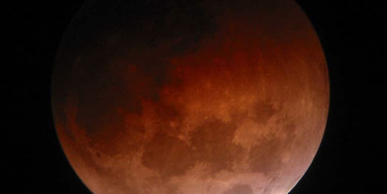 Total Lunar Eclipse Visible From North America Tonight