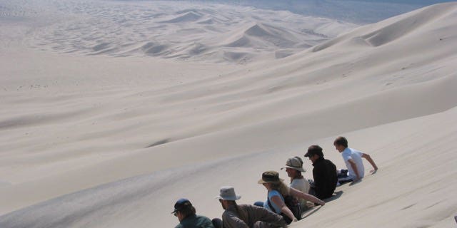 Why Dunes Sometimes ‘Burp’ And ‘Boom’