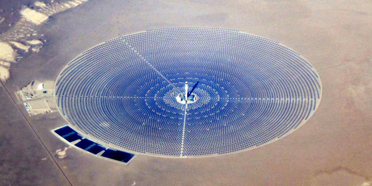 Solar Power Towers Are ‘Vaporizing’ Birds
