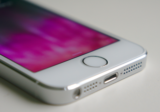 This Security Flaw Can Cause Your iPhone To Reboot Endlessly