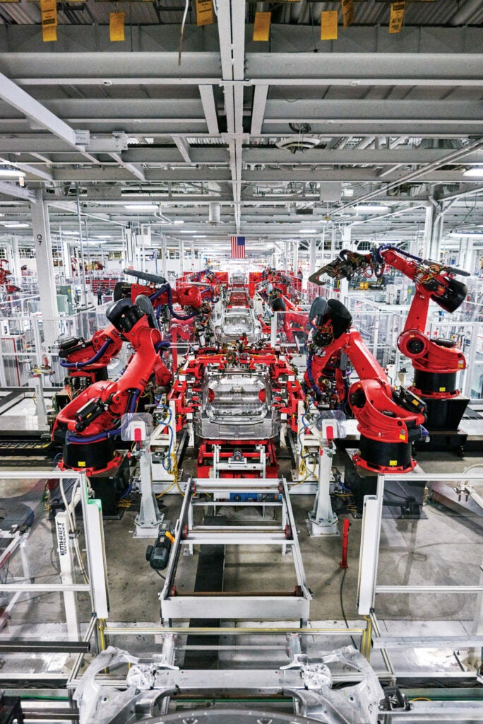 Encommium hybrid Leonardoda Inside The Tesla Factory | Popular Science