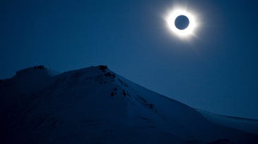 Total Solar Eclipses, Bomb Shock Waves, And Other Amazing Images Of The Week