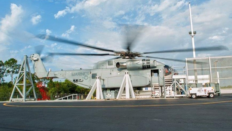 The Navy’s Next Heavy-Duty Helicopter Can Carry 27,000 Pounds