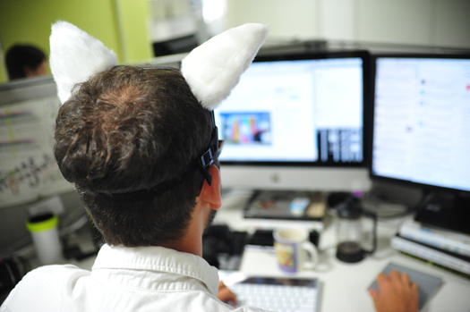 Apple iPhone 5 Liveblog: Mind-Controlled Cat Ears Edition