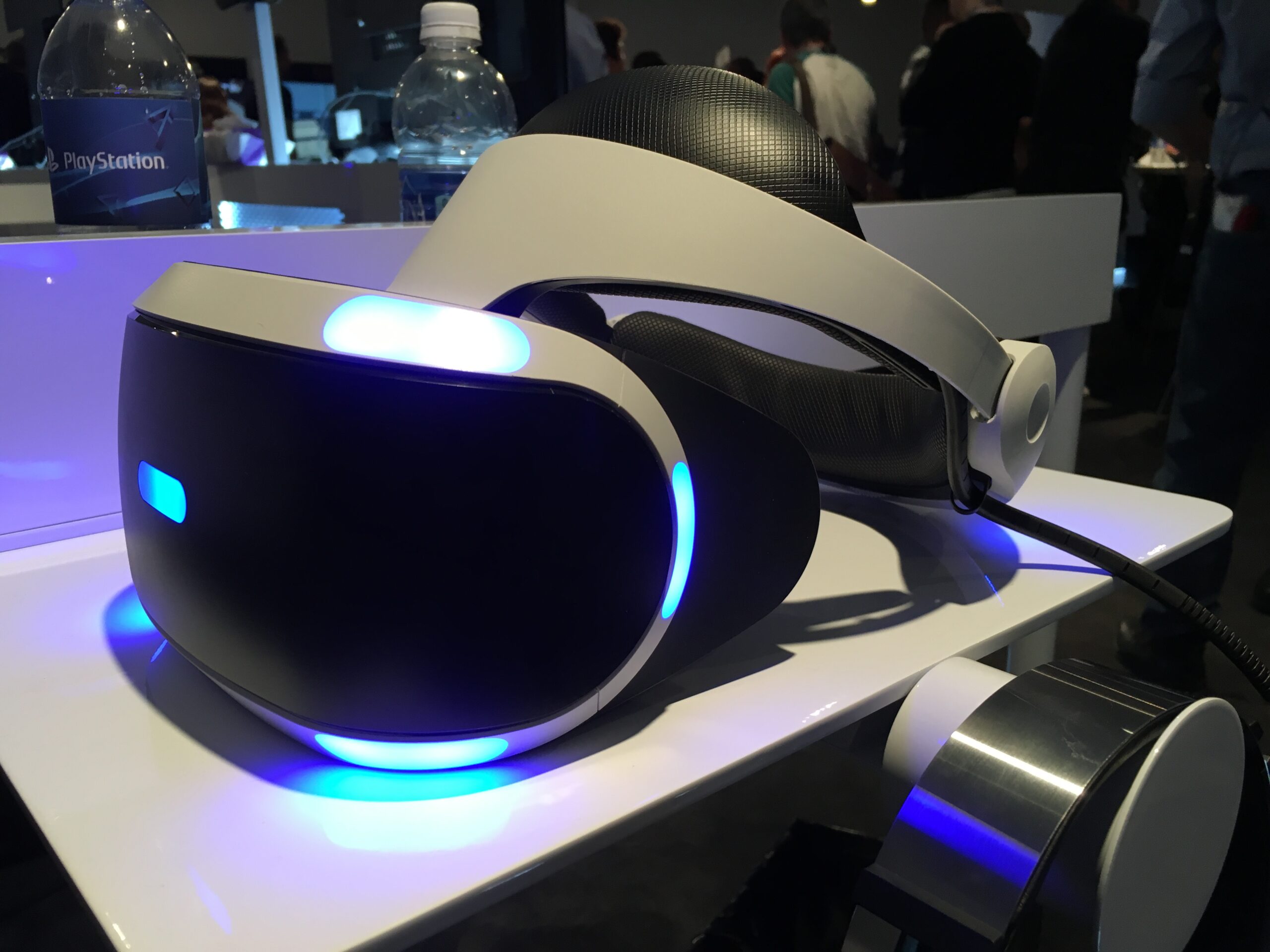 Playstation VR’s Launch In 2016 Is Important For Nintendo And Microsoft Gamers Too