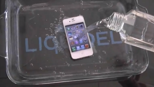 Video: A Nanotech Treatment For Your Phone Lets It Survive Dunking In Water