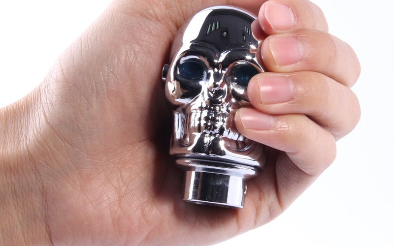 Glowing-eyes skull shift knob for your car