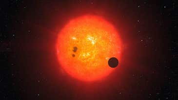 Astronomers Use Backyard Telescopes to Discover a Super-Earth