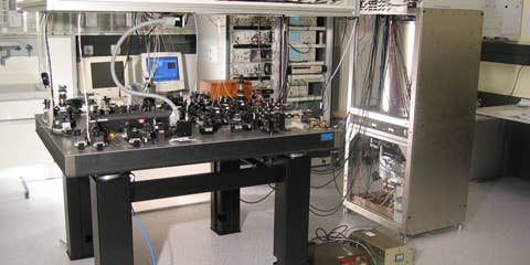 DARPA Wants Portable Atomic Clocks for Better Synchronicity