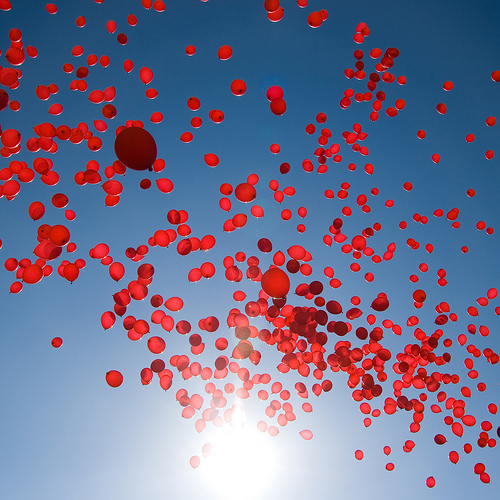DARPA Celebrates Internet Anniversary with Bizarre Balloon Challenge