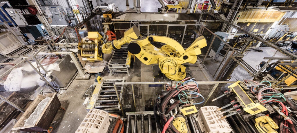 BFR metal casting robot
