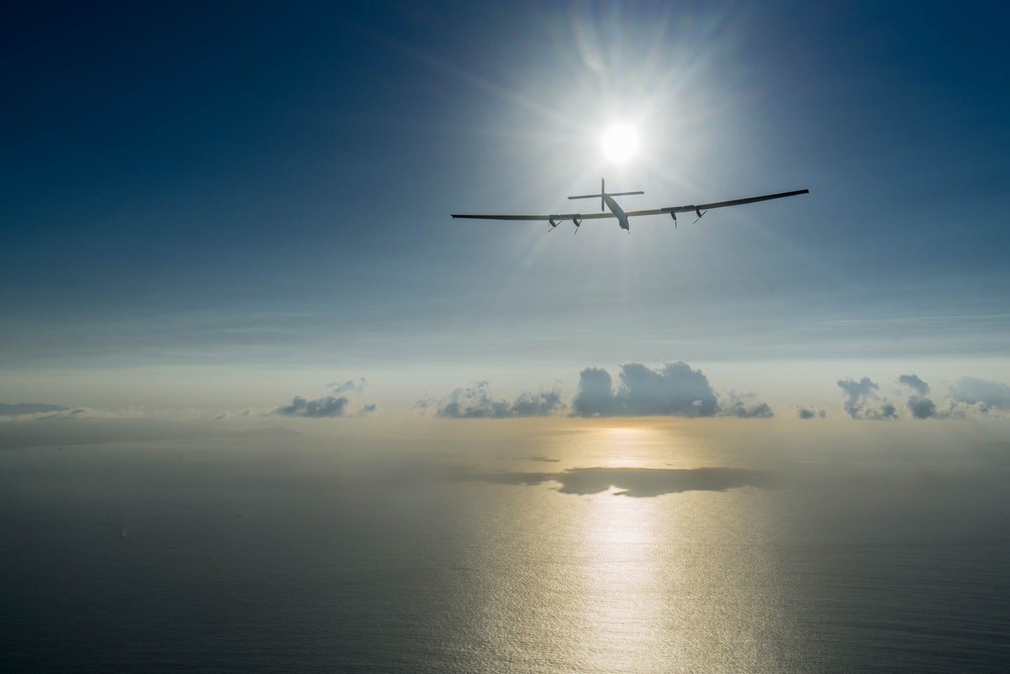 Solar Plane Resumes Round-The-World Flight On Thursday