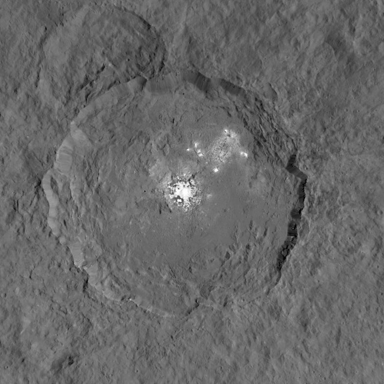A closeup of the bright spots in Ceres' Occator crater