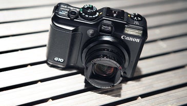 Canon G10: SLR Takes a Holiday