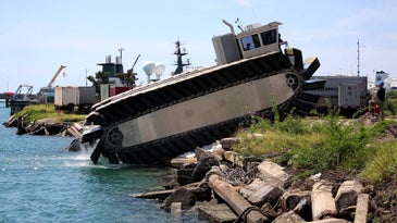 How It Works: An Amphibious Vehicle That Can Carry Three Tanks
