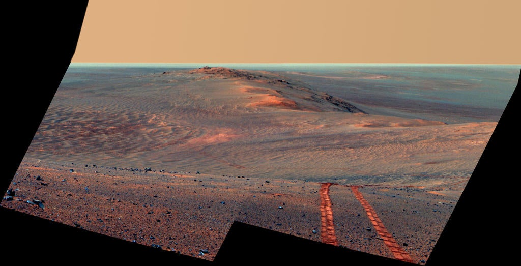 Rover Tracks Near the Endeavour Crater