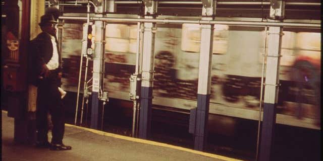 New York Tests Laser Detection System For Subway Tracks