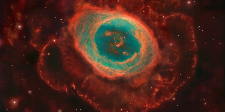 Today in Pretty Space Pics: The Flowerlike Ring Nebula