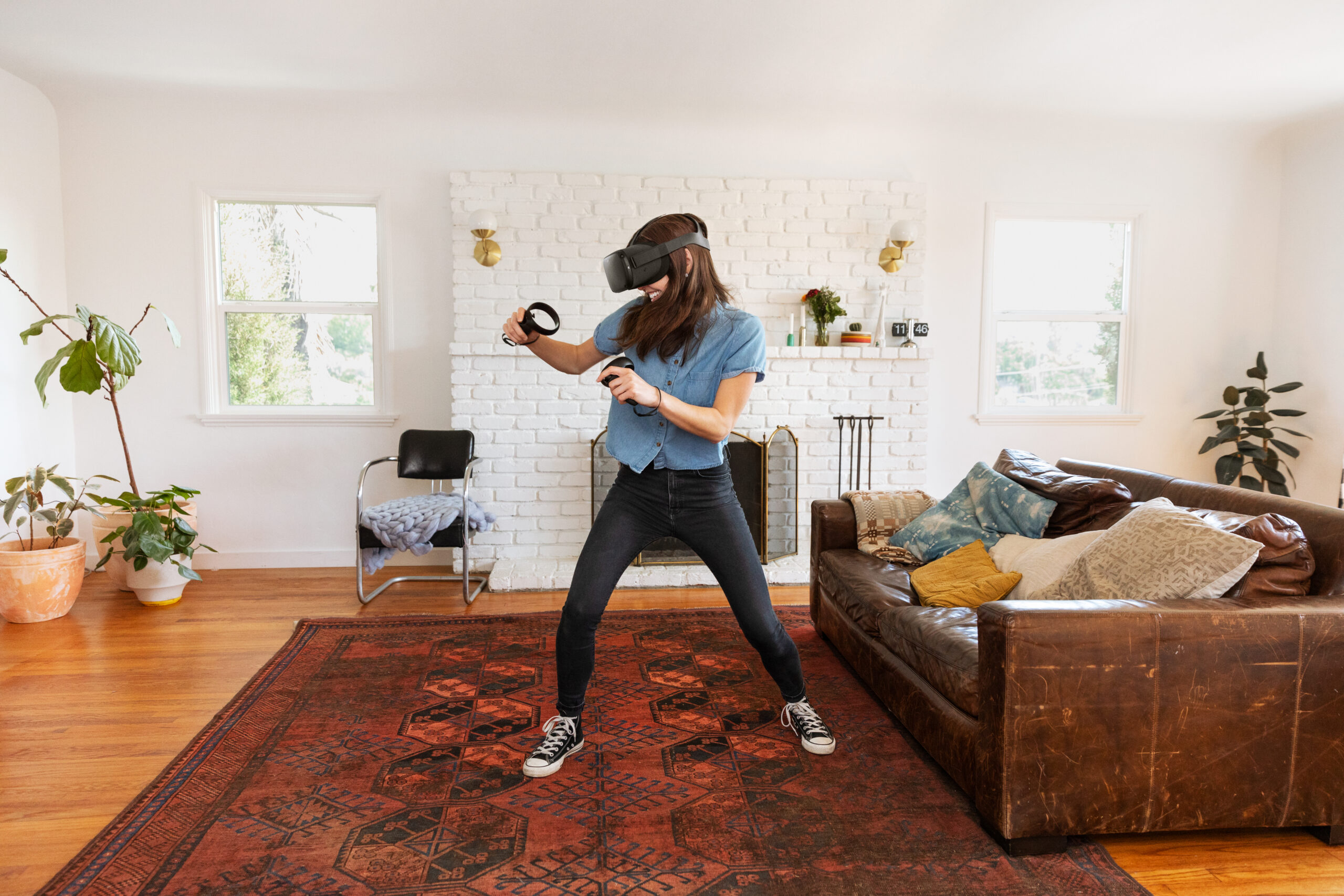 Oculus Quest brings your real-world motion into VR. Here’s what that’s like.