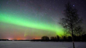 Will Earth’s shifting magnetic poles push the Northern Lights too?