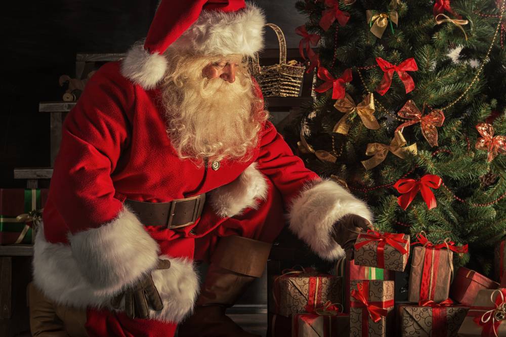 Should parents lie to kids about Santa Claus? We asked the experts.