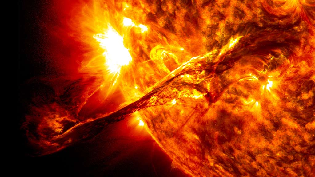On August 31, 2012 a long filament of solar material that had been hovering in the sun's atmosphere, the corona, erupted out into space at 4:36 p.m. EDT. The coronal mass ejection, or CME, traveled at over 900 miles per second. The CME did not travel directly toward Earth, but did connect with Earth's magnetic environment, or magnetosphere, causing aurora to appear on the night of Monday, September 3. Pictured above is an overlay blended version of the 304 and 171 angstrom wavelengths. Cropped. Credit: NASA/GSFC/SDO NASA image use policy. NASA Goddard Space Flight Center enables NASAís mission through four scientific endeavors: Earth Science, Heliophysics, Solar System Exploration, and Astrophysics. Goddard plays a leading role in NASAís accomplishments by contributing compelling scientific knowledge to advance the Agencyís mission. Follow us on Twitter Like us on Facebook Find us on Instagram