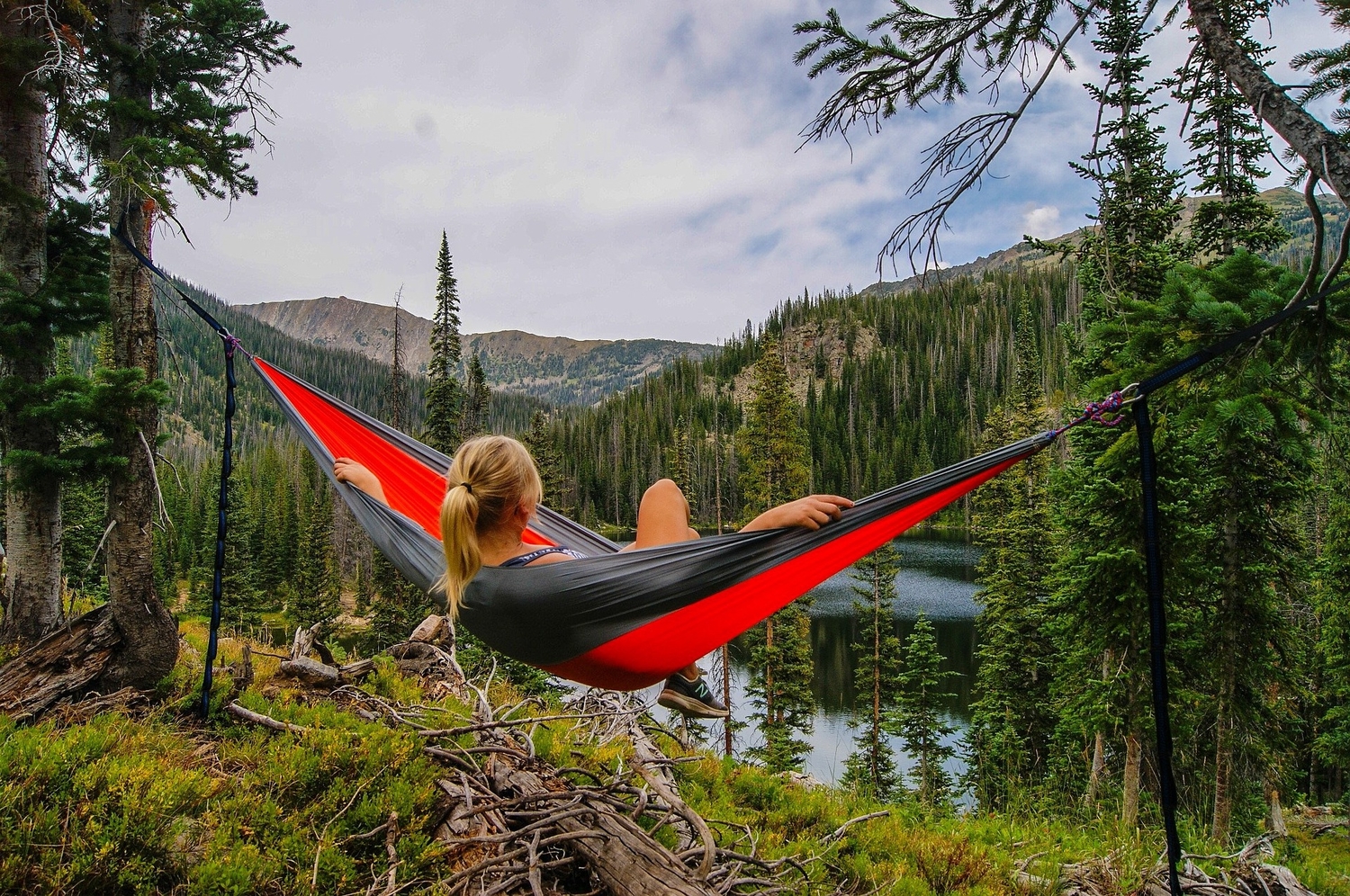 Camping hammocks will free you from tent tyranny