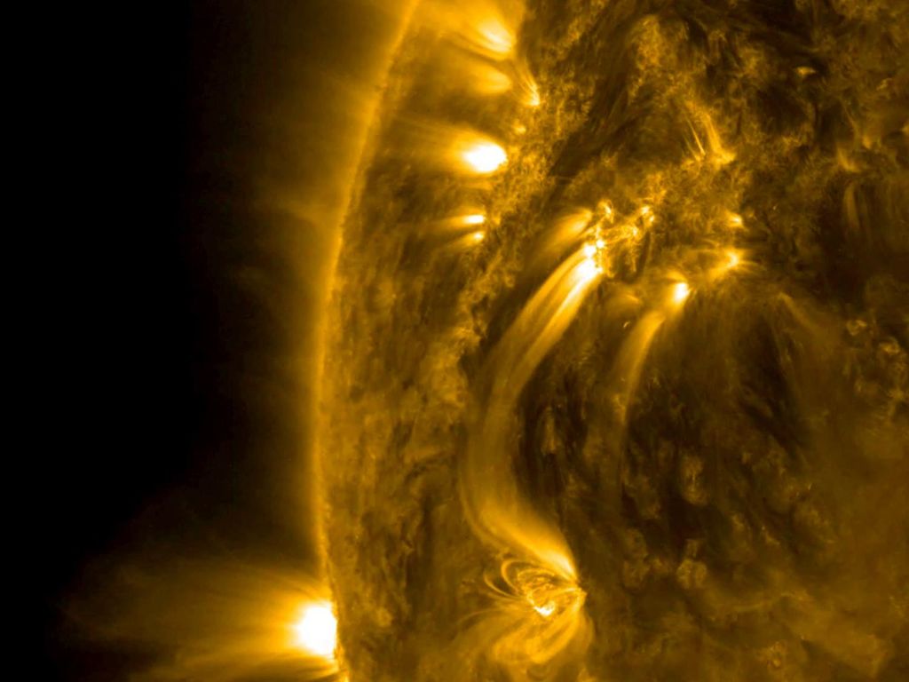 Texas-sized plasma ‘cannonballs’ could help solve one of the sun’s biggest mysteries